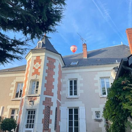 La Maison Voyage Bed And Breakfast Onzain Kültér fotó